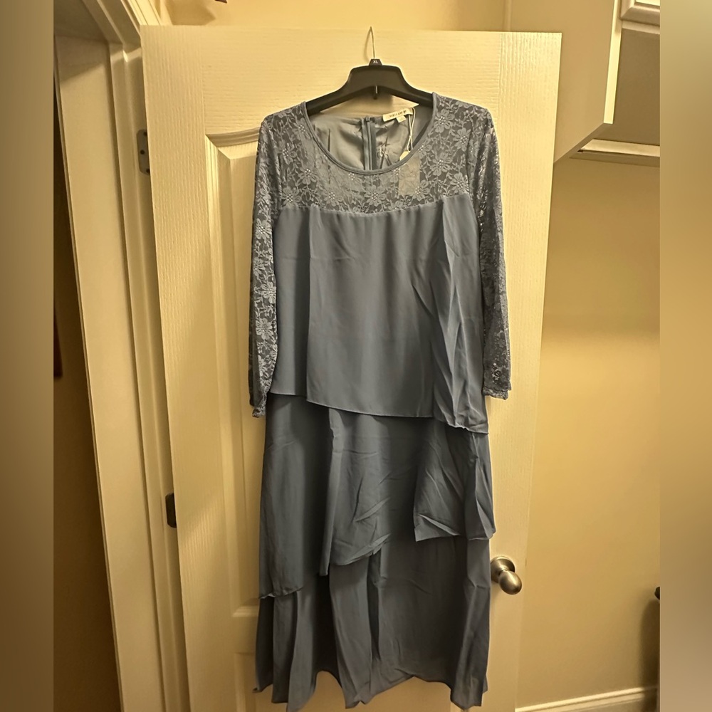 Chic Long Sleeve Layered Dress in Blue